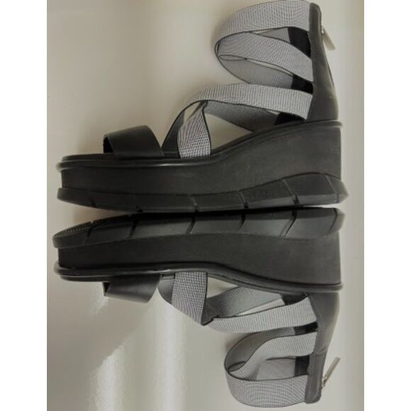 Sorel Joanie III Sport Strap Wedge. Size 8.5. - Picture 5 of 10